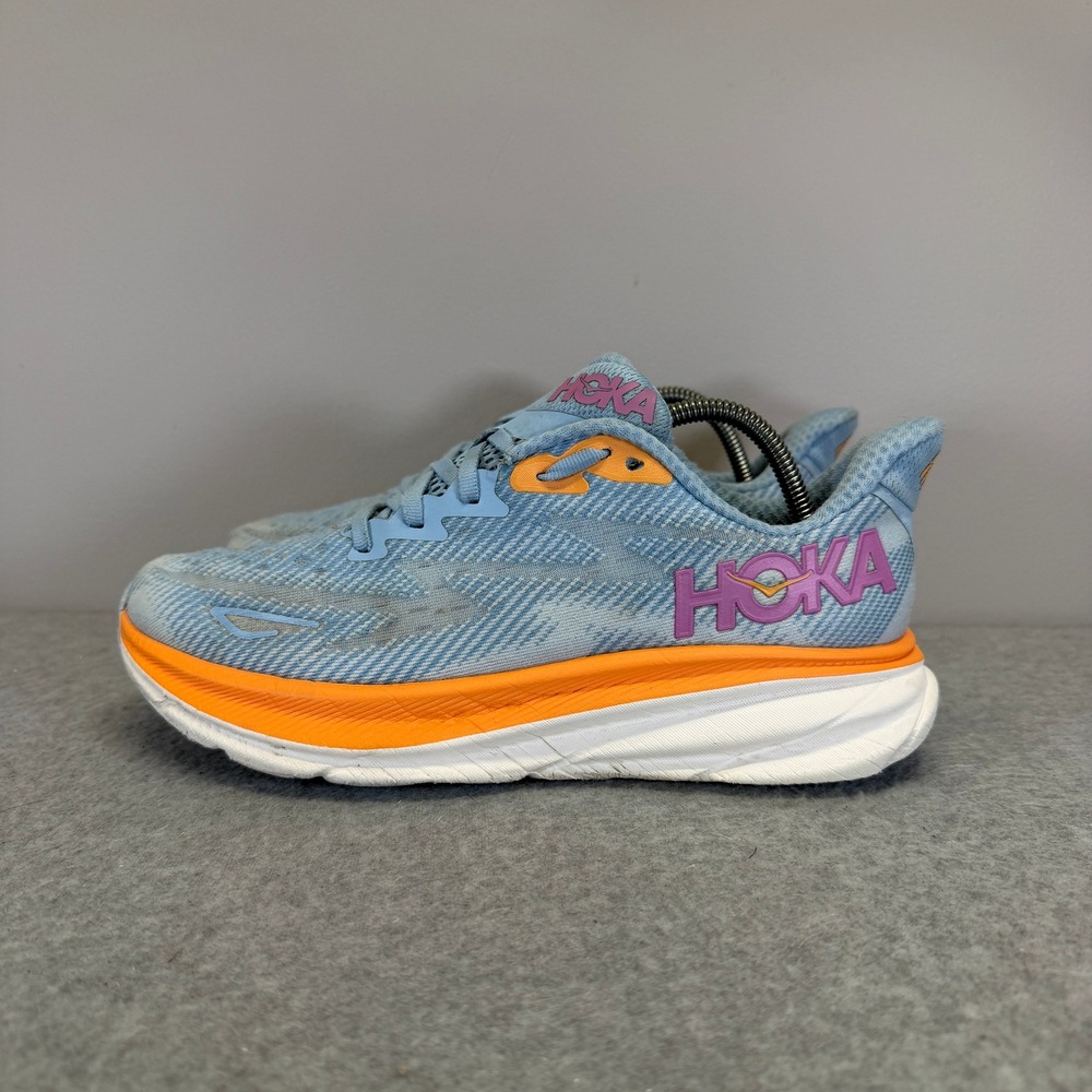 Hoka Clifton 9 Womens Shoes Size 7.5 Blue Yellow Running Sneakers 1127896 ABIW